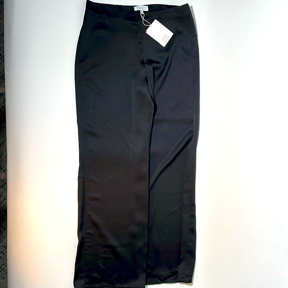 Stockholm Atelier & Other Stories Black Straight Leg Pants. Women’s 10.